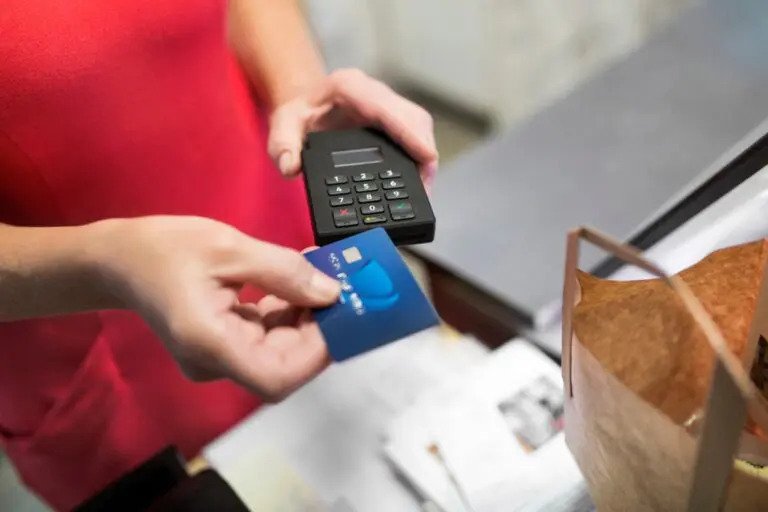 Features That A Credit Card Processing Mobile App Should Have