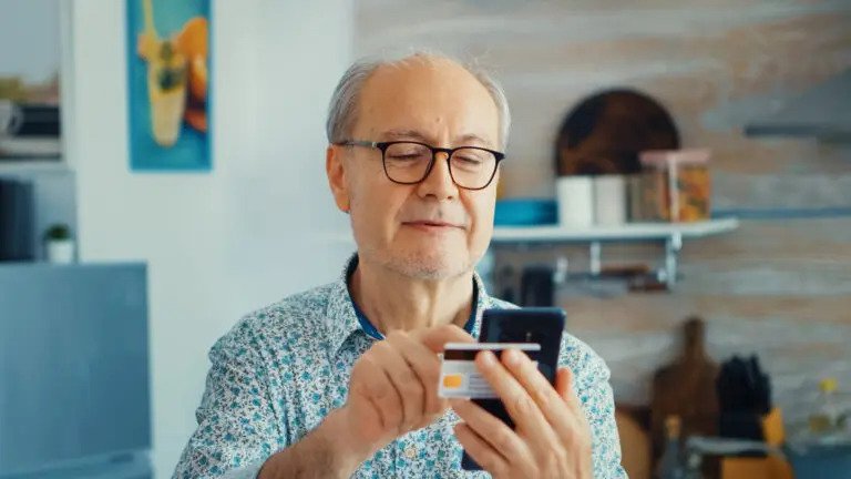 How Digital Payment Terminals Improving The Cashless Transactions