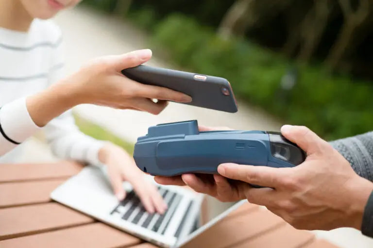 How Pay At The Table Terminals Are Elevating The Restaurant Businesses