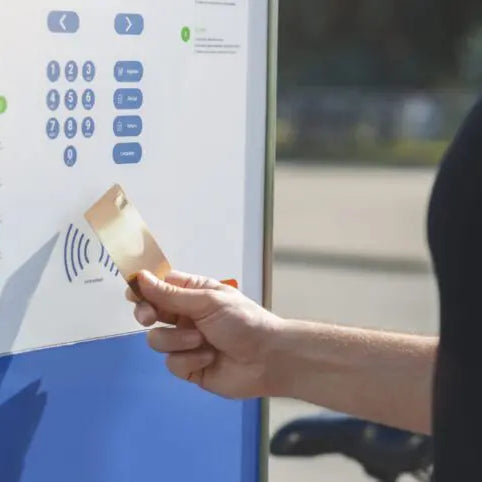 How Contactless Payment Equipment Can Help The Small Merchants Amid COVID-19